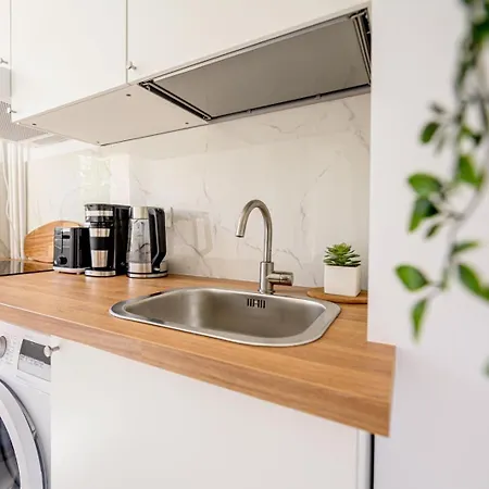 Deda W. Smart Tv - Ac - Washing Machine Bucharest