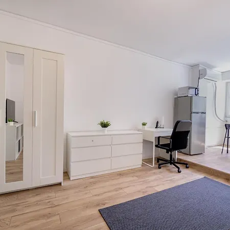 Deda W. Smart Tv - Ac - Washing Machine Holiday home Bucharest